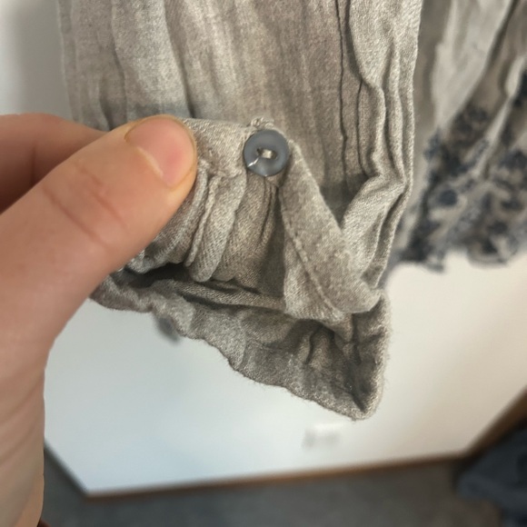 Zara Basic Gray Top - Picture 3 of 5